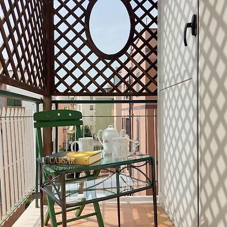Relax Rome With 2 Balconies - 2 Bedroom Flat, 3Rd Floor With Lift, High Comfort, Quite, A Walk From Urban Train Station Gemelli And Metro A Stops Battistini & Cornelia Connecting To Center In 20 Minutes, 2 Steps From Bus Stop, Cycle Path, Groceries Exterior photo