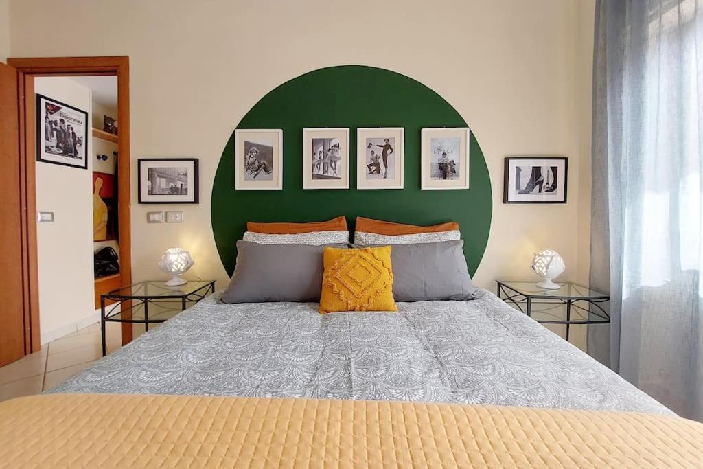 Relax Rome With 2 Balconies - 2 Bedroom Flat, 3Rd Floor With Lift, High Comfort, Quite, A Walk From Urban Train Station Gemelli And Metro A Stops Battistini & Cornelia Connecting To Center In 20 Minutes, 2 Steps From Bus Stop, Cycle Path, Groceries Exterior photo