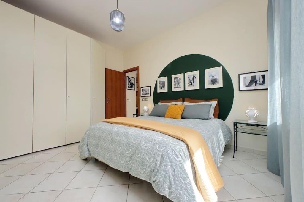 Relax Rome With 2 Balconies - 2 Bedroom Flat, 3Rd Floor With Lift, High Comfort, Quite, A Walk From Urban Train Station Gemelli And Metro A Stops Battistini & Cornelia Connecting To Center In 20 Minutes, 2 Steps From Bus Stop, Cycle Path, Groceries Exterior photo